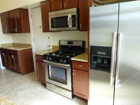 1145 E Hyde Park Blvd #3a, Chicago, IL 60615 photo 2