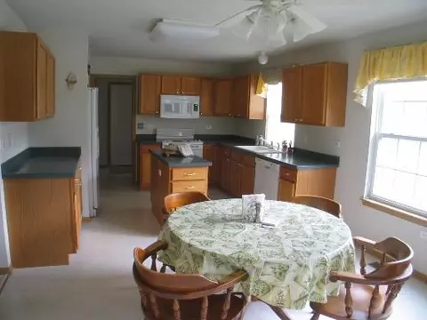 63 Raven Dr, Aurora, IL 60506 photo 6