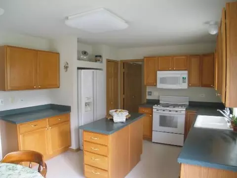 63 Raven Dr, Aurora, IL 60506 photo 5
