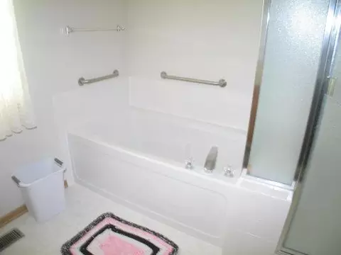 63 Raven Dr, Aurora, IL 60506 photo 9