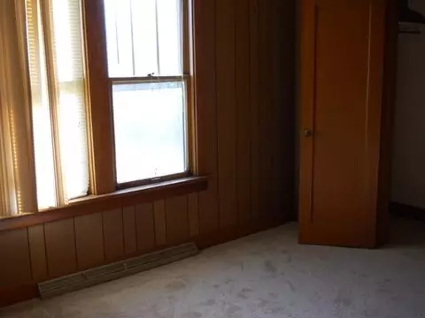 413 W Devlin St, Spring Valley, IL 61362 photo 5