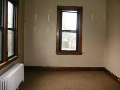 309 E Devlin St, Spring Valley, IL 61362 photo 5