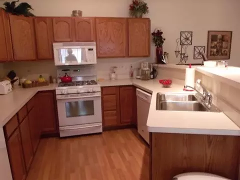 1242 Sycamore St, Peru, IL 61354 photo 6