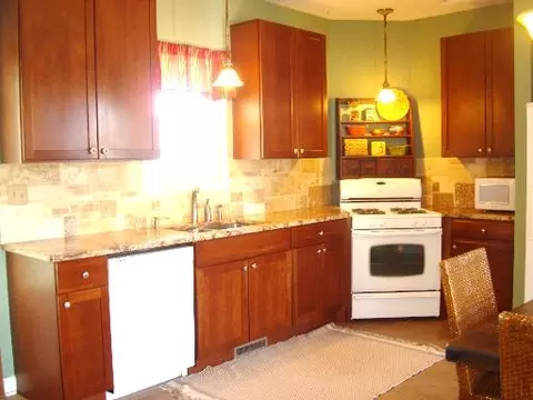 524 S Third St, West Dundee, IL 60118 photo 3