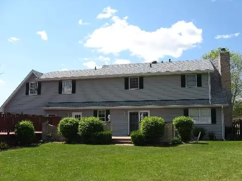 104 Blackhawk Dr, Minooka, IL 60447 photo 13