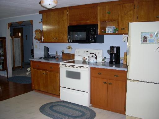 301 E 4th St, Streator, IL 61364 photo 3