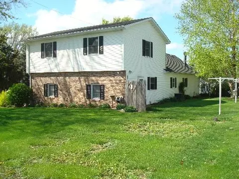 415 Main St, Dalzell, IL 61320 photo 16