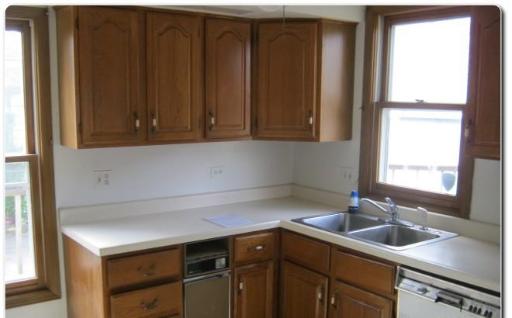 472 S Commonwealth Ave, Elgin, IL 60123 photo 3