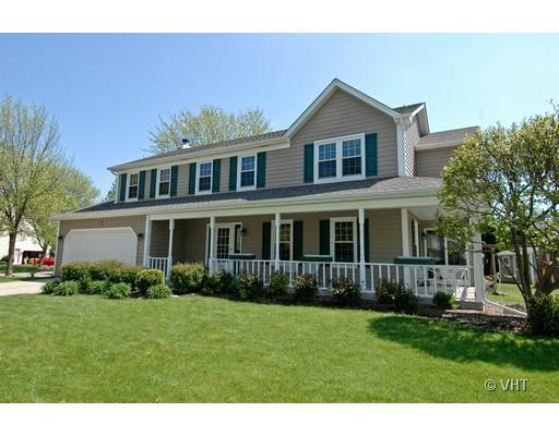2147 Jordan Cir, Elgin, IL 60123 photo 1