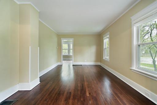 365 Provident Ave, Winnetka, IL 60093 photo 2