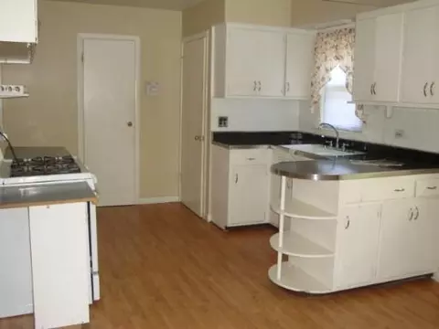 3622 W 147 St, Midlothian, IL 60445 photo 3