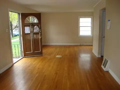 7800 S Homan Ave, Chicago, IL 60652 photo 2