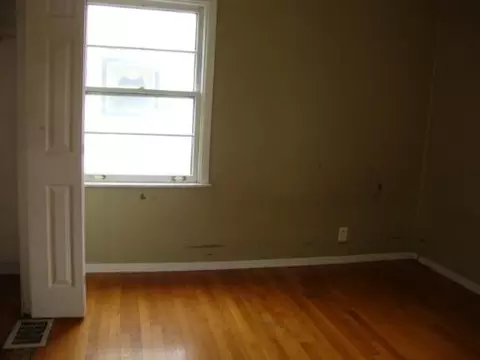 7800 S Homan Ave, Chicago, IL 60652 photo 3