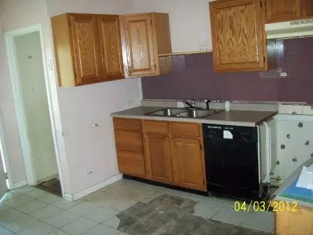 16160 Winchester Dr, Markham, IL 60428 photo 2