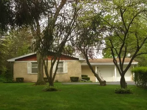 28480 Highview, Mchenry, IL 60051 photo 1