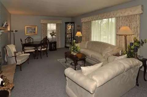 2445 Circle Dr, Ottawa, IL 61350 photo 5