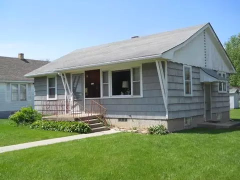 200 W First St, Spring Valley, IL 61362 photo 1