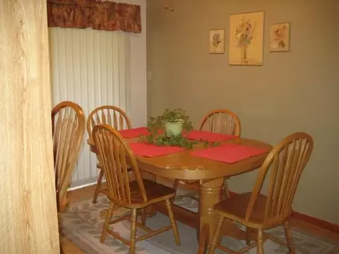 2305 Rock St, Peru, IL 61354 photo 7