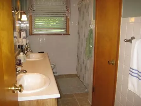 2305 Rock St, Peru, IL 61354 photo 13
