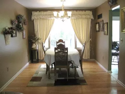 1009 Runyan Dr, Lockport, IL 60441 photo 4