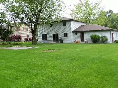 775 Michael Dr, Morris, IL 60450 photo 3