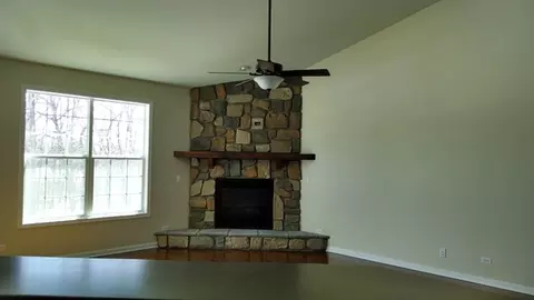 3 Hidden Grove Ln, Spring Valley, IL 61362 photo 9