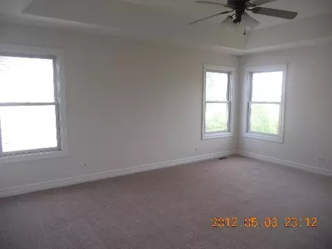 325 Davis Dr, Sycamore, IL 60178 photo 14