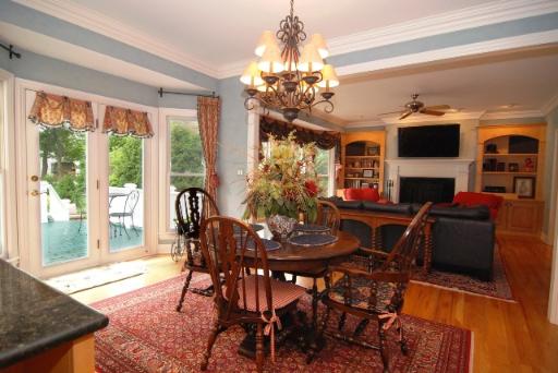 216 N Gary Ave, Wheaton, IL 60187 photo 6