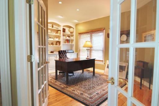 216 N Gary Ave, Wheaton, IL 60187 photo 8