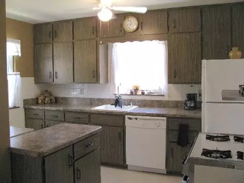 822 E 11th St, Lockport, IL 60441 photo 4