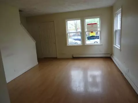 724 E 105th Pl, Chicago, IL 60628 photo 2