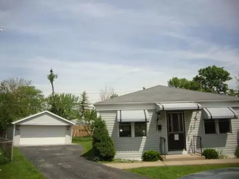 4716 W 83rd Pl, Chicago, IL 60652 photo 1