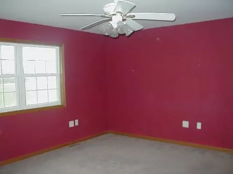 932 Evans St, Ottawa, IL 61350 photo 8