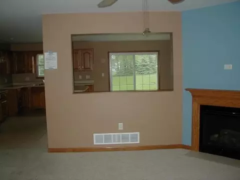 932 Evans St, Ottawa, IL 61350 photo 6