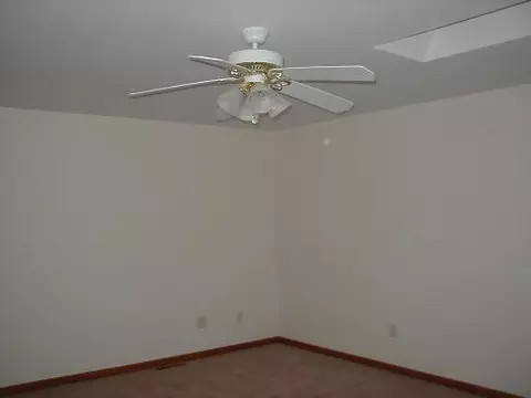 932 Evans St, Ottawa, IL 61350 photo 13