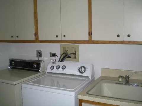 1389 Perry St #101, Des Plaines, IL 60016 photo 10
