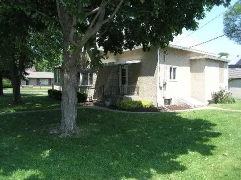 1528 9th St, Peru, IL 61354 photo 4