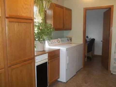926 30th St, Peru, IL 61354 photo 11