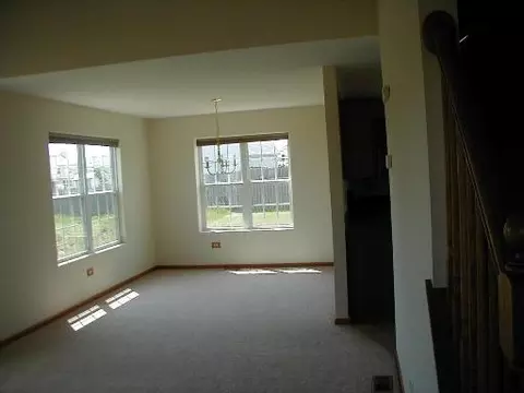 712 Maplewood Dr, Minooka, IL 60447 photo 4