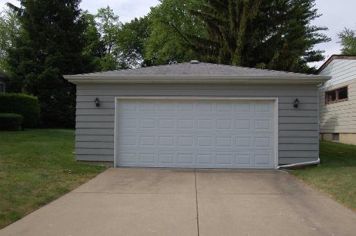 222 Preston Ave, Elgin, IL 60120 photo 11