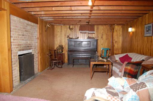 222 Preston Ave, Elgin, IL 60120 photo 9