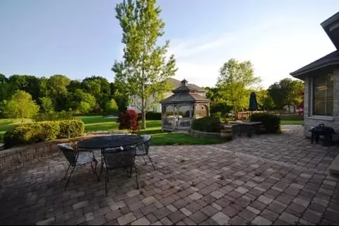9933 Forestview Ln, Mokena, IL 60448 photo 2