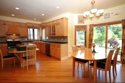 9933 Forestview Ln, Mokena, IL 60448 photo 6