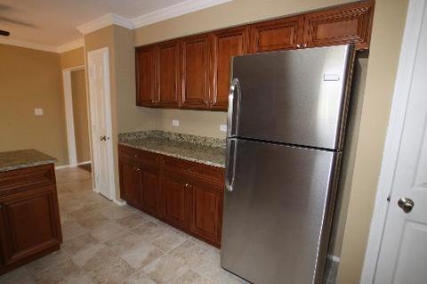 3790 Normandy Ct, Aurora, IL 60504 photo 3
