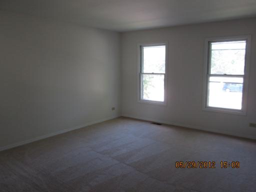 2280 Lakeside Dr, Aurora, IL 60504 photo 7