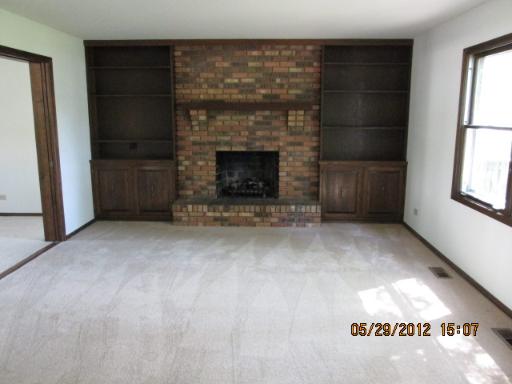 2280 Lakeside Dr, Aurora, IL 60504 photo 5