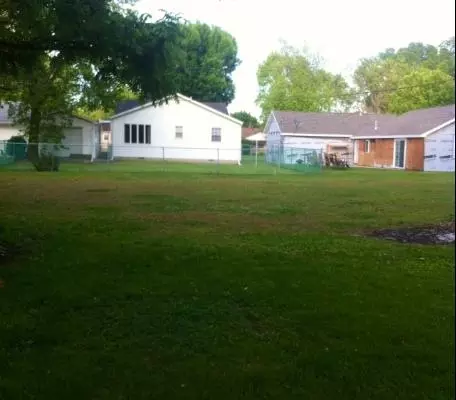 1913 West St, Peru, IL 61354 photo 3