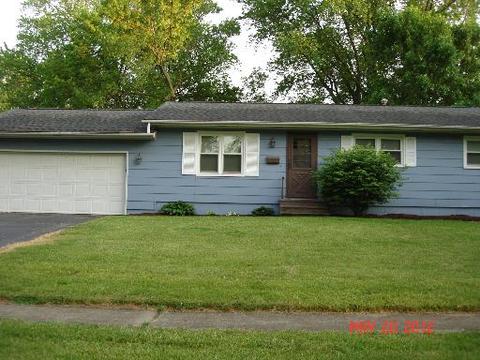 918 Dawn Ct, Dekalb, IL 60115 photo 1
