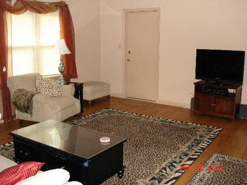 918 Dawn Ct, Dekalb, IL 60115 photo 2