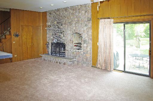 241 Good Ave, Des Plaines, IL 60016 photo 8